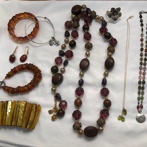 19 pieces high-quality boho jewelry 1960s - 2000